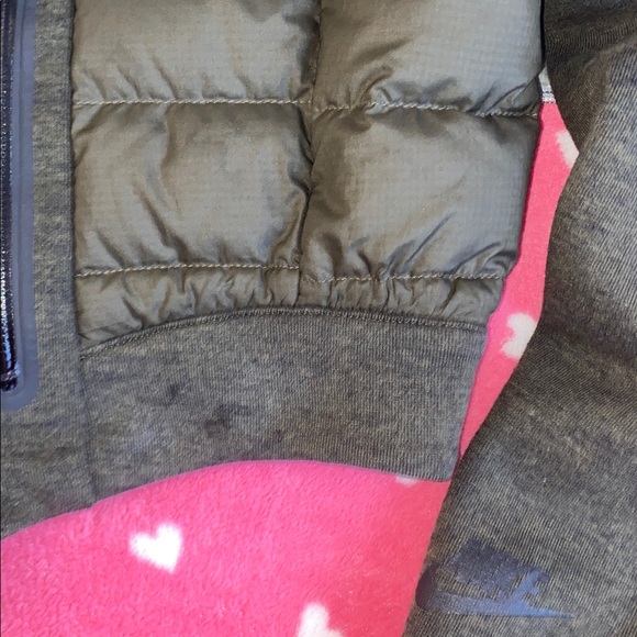 NIKE Aeroloft Tech Fleece Bomber Jacket - Picture 15 of 15